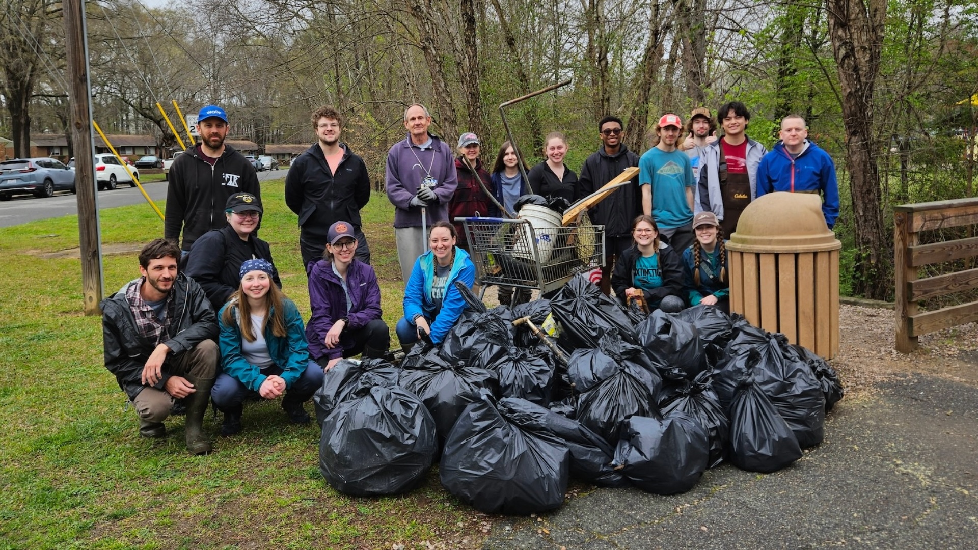 Southgate Park Stream Cleanup Volunteers