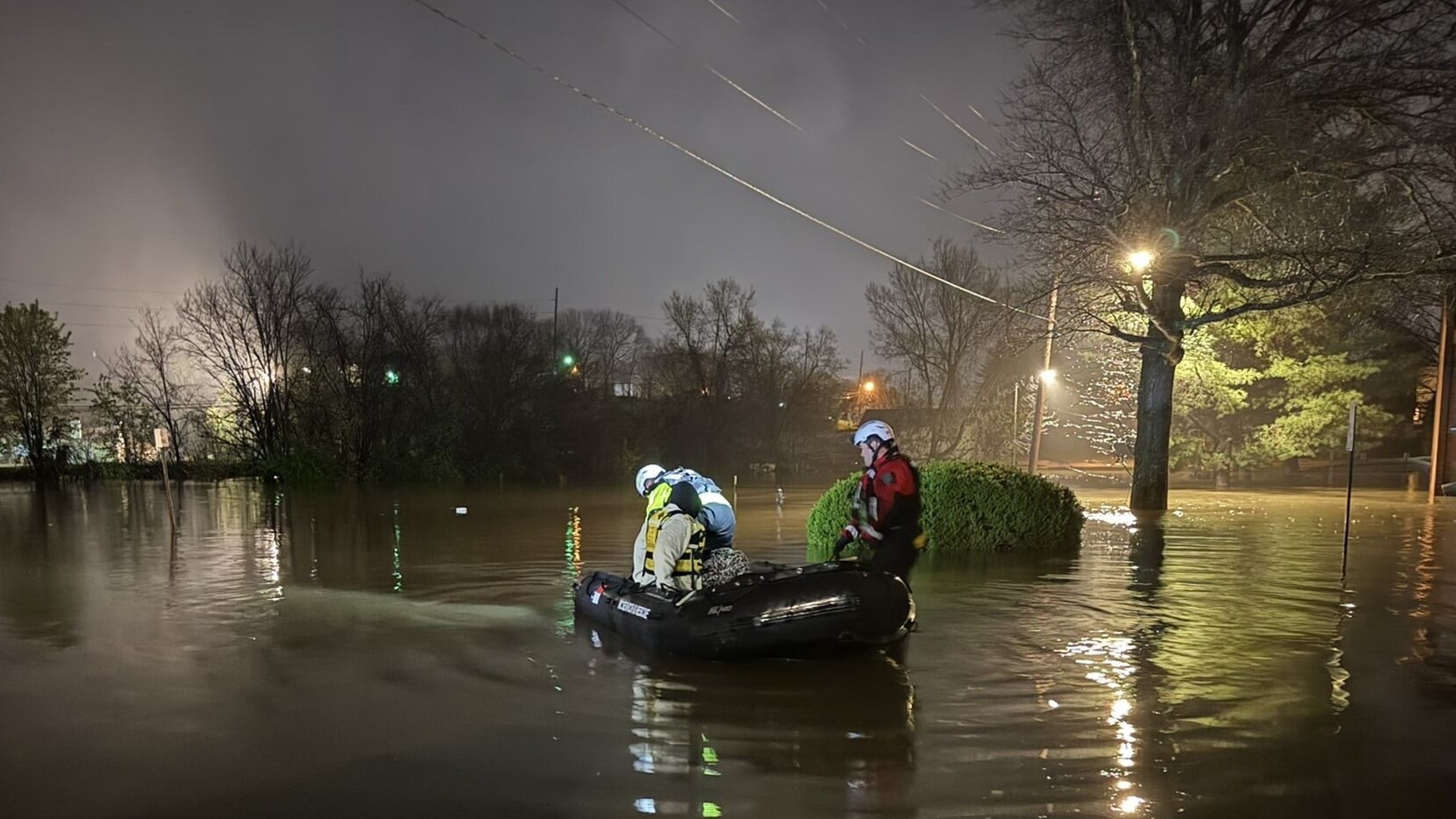 Raleigh fire crews offer deep water rescue efforts in Kentucky