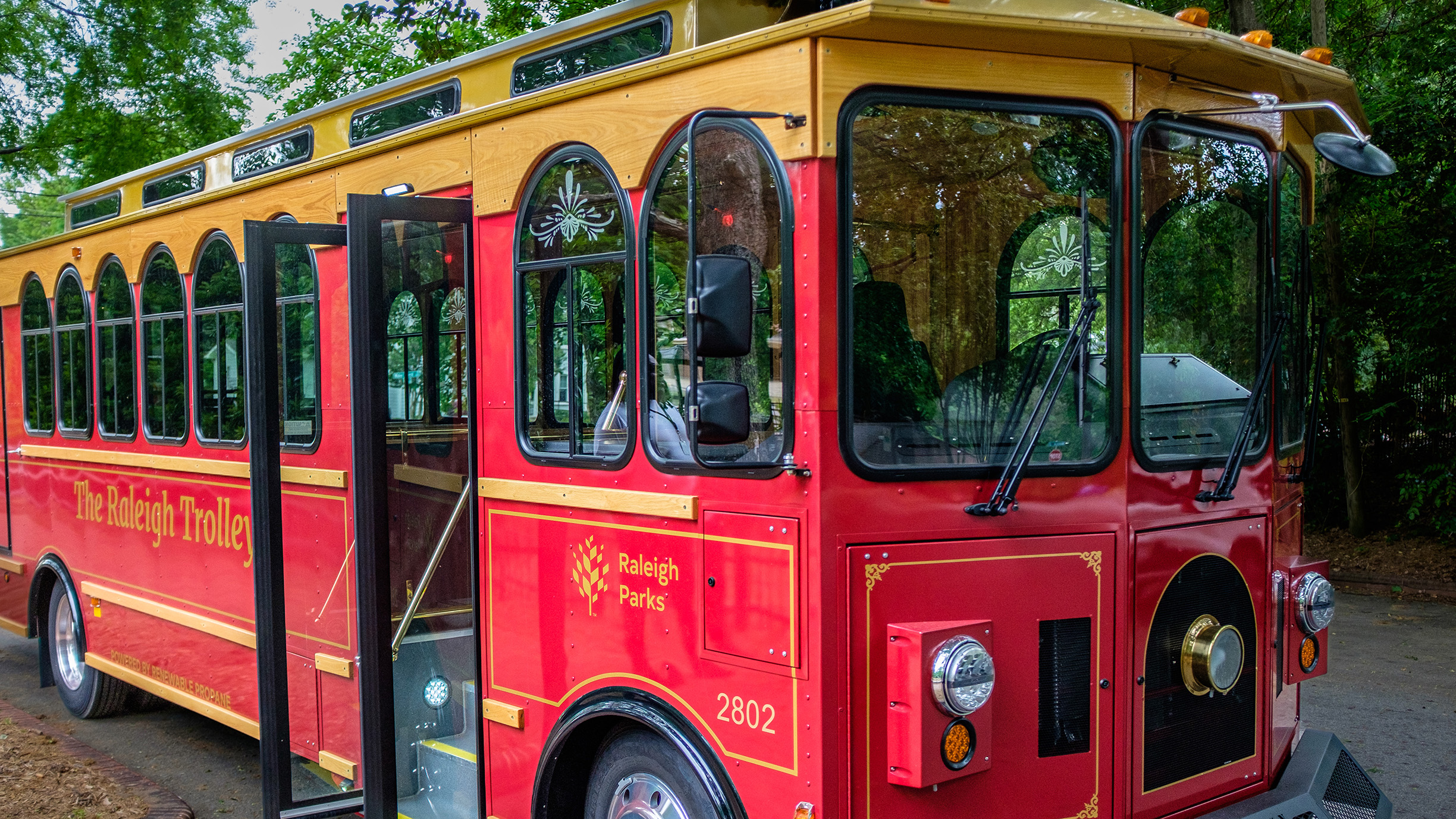 an image of the red historic trolley