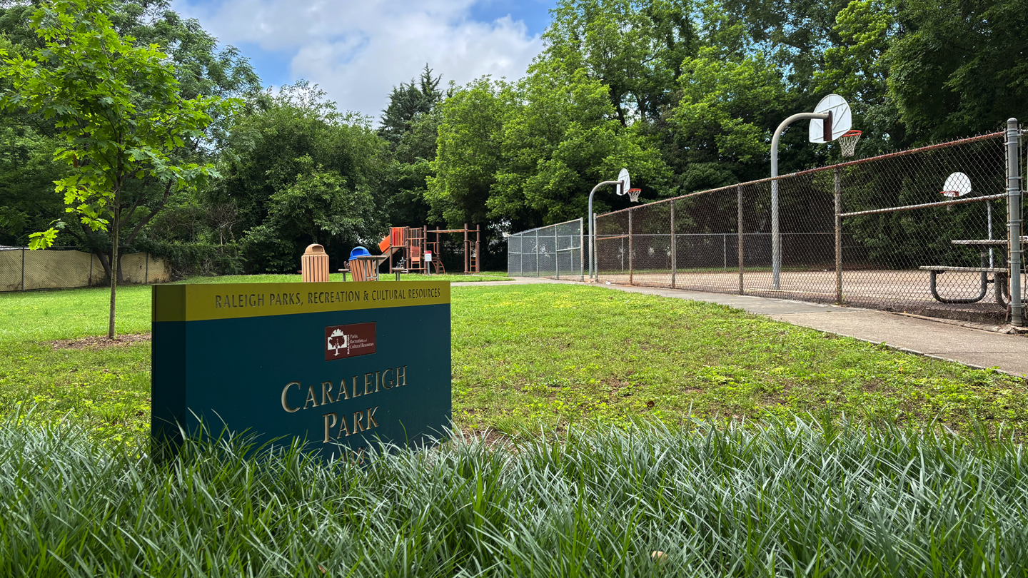 Entrance sign at Caraleigh Park