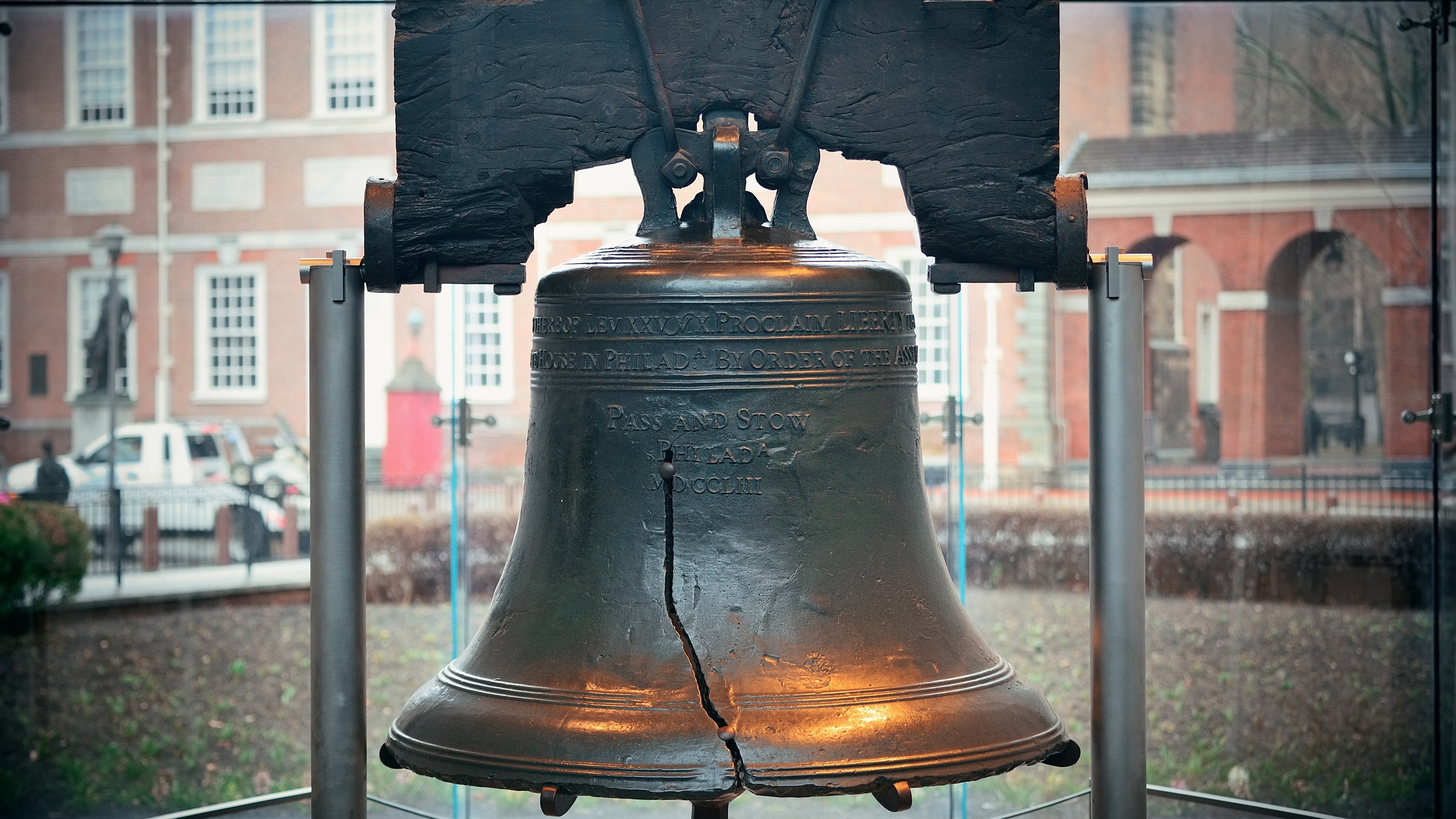 liberty bell in philadelphia