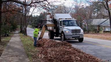 Leaf pickup begins soon in Greenwich