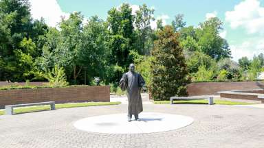 image of the MLK statue