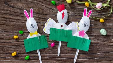 plastic spoons decorated as bunnies