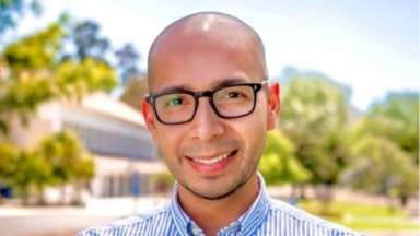 headshot of Nestor Veloz-Passalacqua