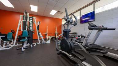 Fitness room at Roberts Park