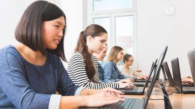 people computering and internets