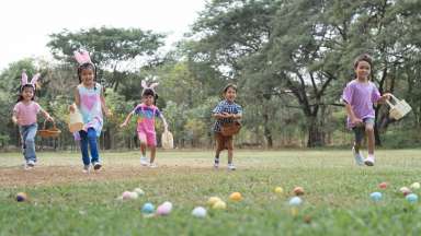 kids running around during egg hunt
