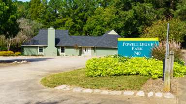 a community center called powell drive park