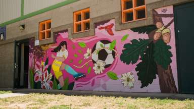 Peach Rd Mural by Artist Eli Argüello
