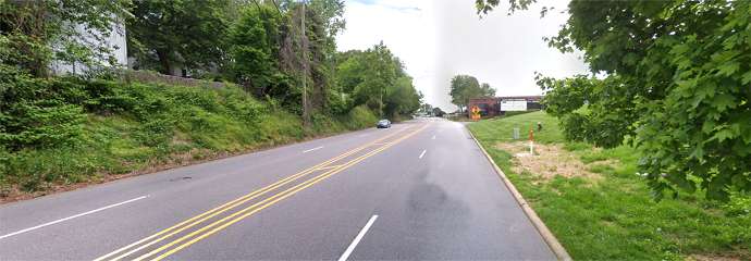Wake Forest Road heading from Georgetown Road toward Six Forks showing the need of a sidewalk