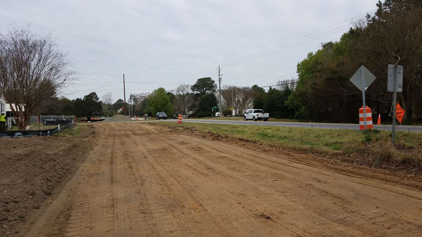 Beginning the construction of the new traffic lane on Tryon Road