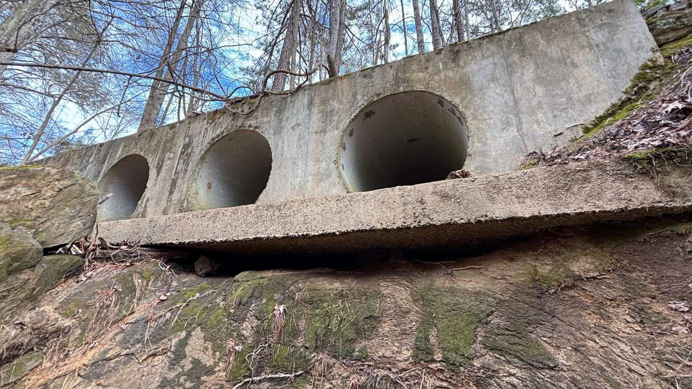 Camp Pond Dam