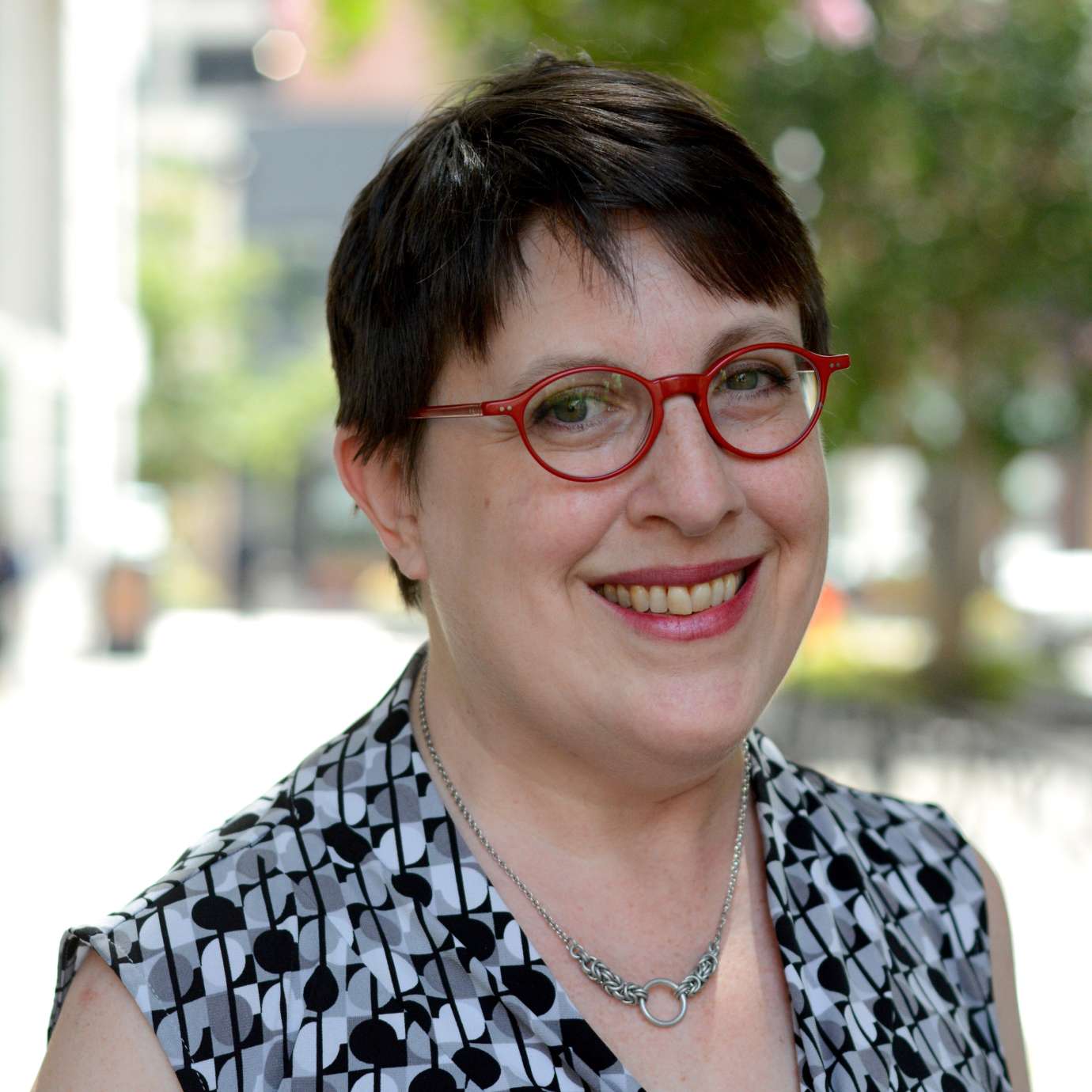 headshot of Tania Tully