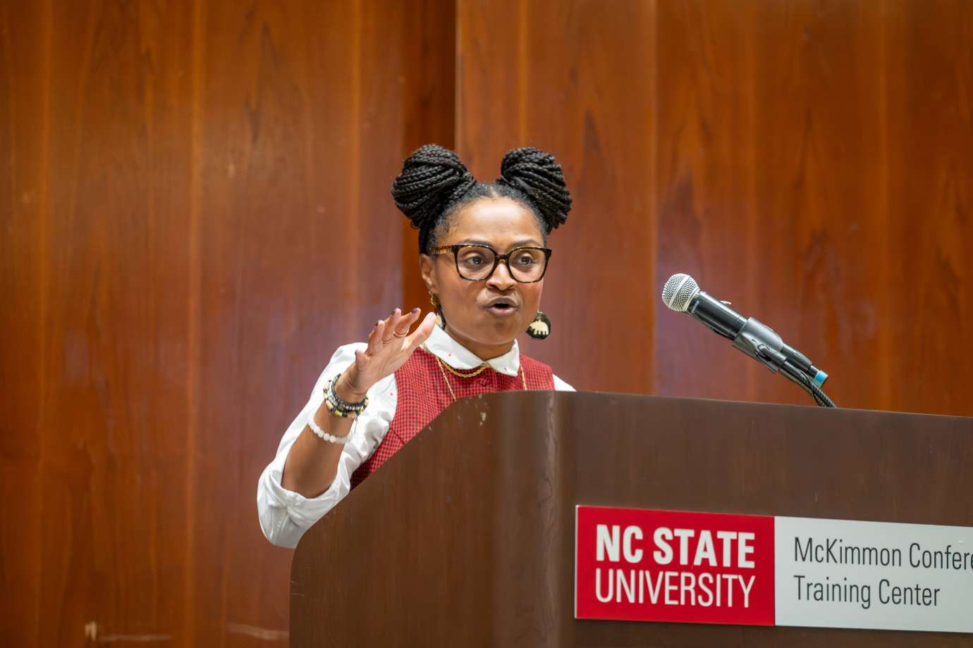 Dr. Valencia Hicks-Harris leads the 2025 keynote presentation