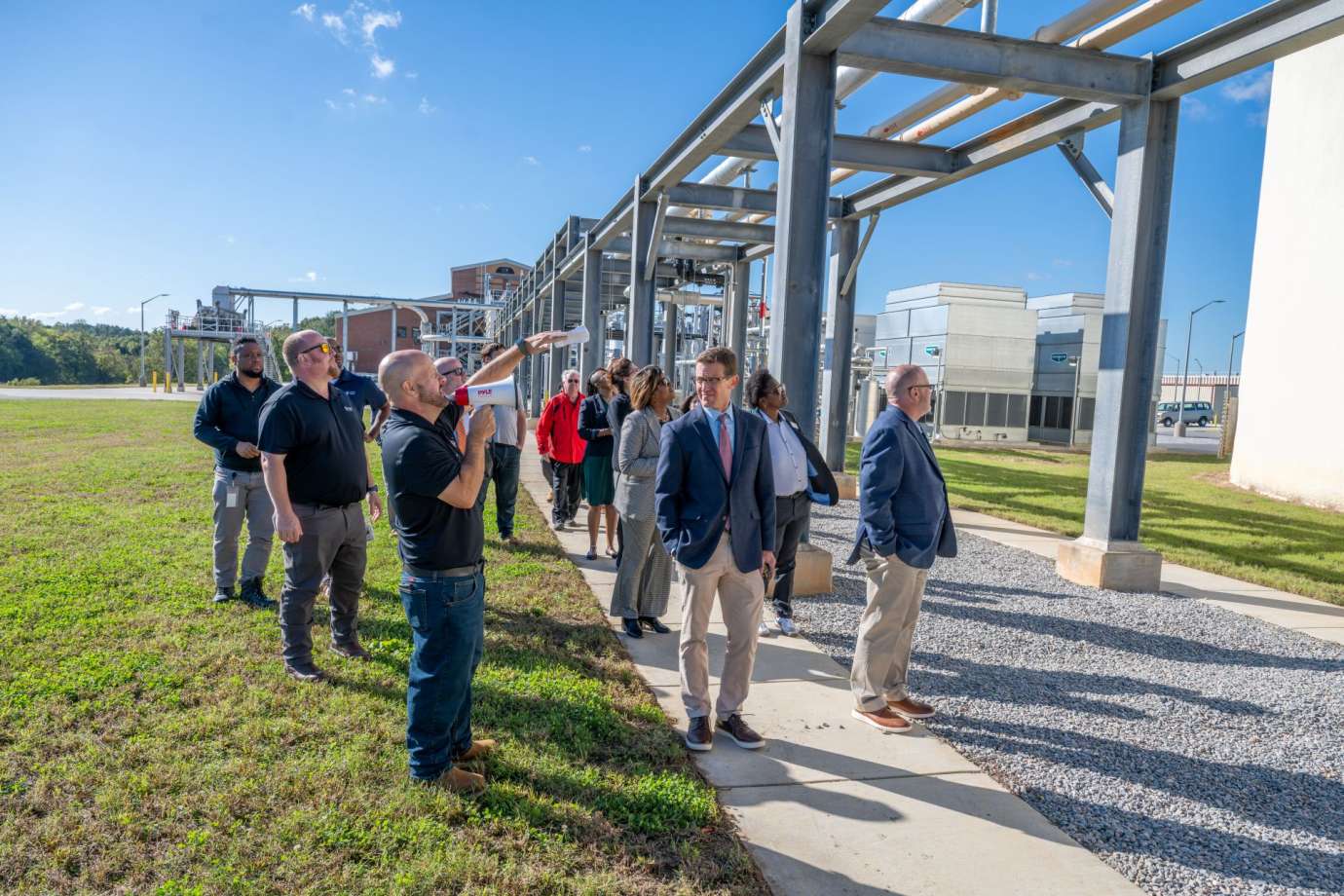 Crowd gathers for bioenergy ribbon cutting