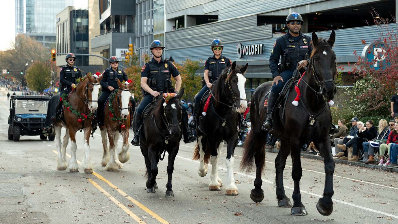 5 Raleigh Police Department officers on mounted units