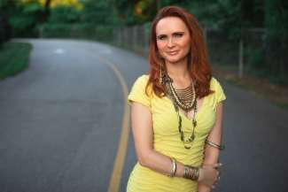 Megan Anderson headshot