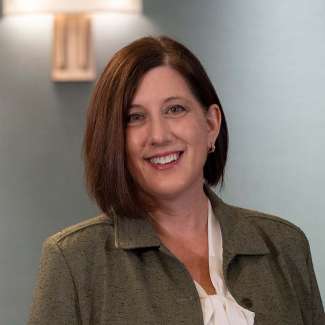 portrait of Kristen Brannock